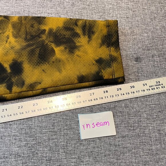 Lululemon Textured Tech Jogger Pants - Men's Size L - Picture 9 of 10